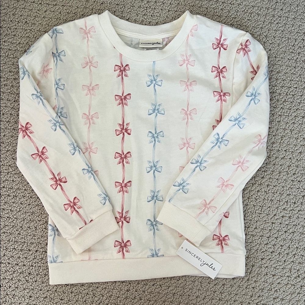 Sincerly Jules Kids Lounge Set - White with Pink and Blue Bows - Picture 4 of 5